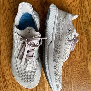 Flux Adapt Runner in Dusty Rose